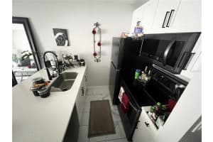 220 Lake Parsons Green, Brandon, FL 33511, Sold 10/26/22