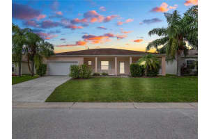 508 REDDICKS CIR, WINTER HAVEN, FL 33884 Sold 10/11/22