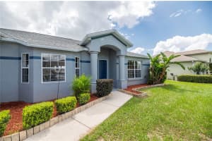8231 WESTMONT TERRACE DR, LAKELAND, FL 33810 Sold 05/17/23