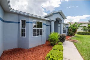 8231 WESTMONT TERRACE DR, LAKELAND, FL 33810 Sold 05/17/23