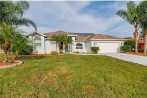 6326 Oakpoint Dr, Lakeland, FL 33813, Sold 09/16/22