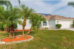 6326 Oakpoint Dr, Lakeland, FL 33813, Sold 09/16/22