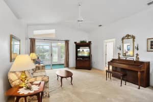 424 Emerald Cove Loop, Lakeland, FL 33813, Sold 09/20/22