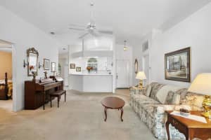 424 Emerald Cove Loop, Lakeland, FL 33813, Sold 09/20/22