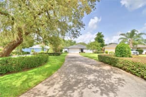 8 GRENEWOOD LN, HAINES CITY, FL 33844 Sold 09/19/22