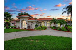 537 GREENWAY DR, LAKE WALES, FL 33898 Sold 11/14/22