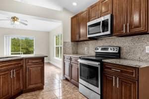 11768 Bentry St, Orlando, FL 32824, Sold 10/21/22