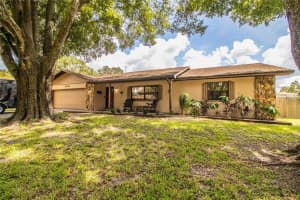 2426 YORK PL, LAKELAND, FL 33810 Sold 12/22/22