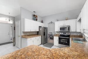 7602 CANTERBURY CIR, LAKELAND, FL 33810 Sold 11/30/22