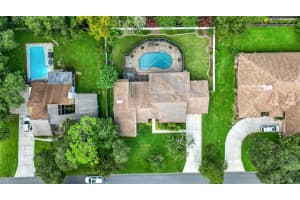 1068 SUGARTREE DR S, LAKELAND, FL 33813 Sold 12/05/22