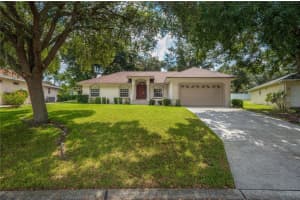 5737 Manchester Dr E, Lakeland, FL 33810, Sold 05/05/23