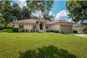 5737 Manchester Dr E, Lakeland, FL 33810, Sold 05/05/23