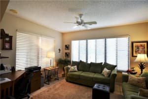 2216 SEA ISLAND CIR N, LAKELAND, FL 33810 Sold 12/09/22