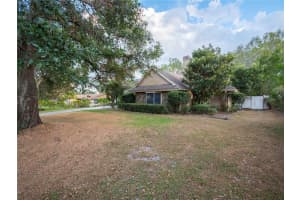 1105 SUGARTREE LN N, LAKELAND, FL 33813 Sold 07/24/23