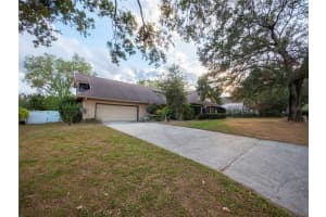 1105 SUGARTREE LN N, LAKELAND, FL 33813 Sold 07/24/23
