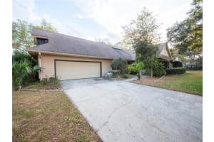 1105 SUGARTREE LN N, LAKELAND, FL 33813 Sold 07/24/23