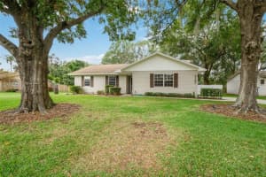 5103 WOODGREEN LN, LAKELAND, FL 33811 Sold 02/03/23