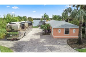 648 MEANDERING WAY, POLK CITY, FL 33868 Sold 12/14/22