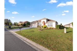 8274 WESTMONT TERRACE DR, LAKELAND, FL 33810 Sold 01/30/23