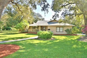 23 BOW COURT, HAINES CITY, FL 33844 Sold 10/20/23