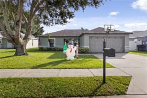 145 Eagle Point Blvd, Auburndale, FL 33823, Sold 01/24/23