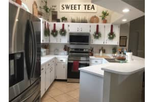 63 SAINT KITTS CIR, WINTER HAVEN, FL 33884 Sold 01/11/23