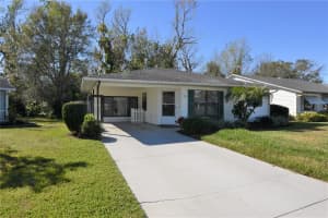 1665 COLONNADES CIRCLE, LAKELAND, FL 33811 Sold 03/03/23