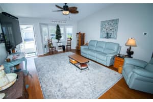 1827 PRAIRIE DUNES CIRCLE, LAKELAND, FL 33810 Sold 03/28/23