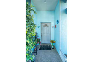2818 JENNIFER DRIVE, LAKELAND, FL 33810 Sold 05/31/23
