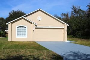2127 WHISPERING TRAILS BOULEVARD, WINTER HAVEN, FL 33884 Sold 05/01/23