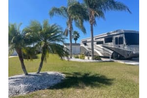 1064 CARAVAN LOOP, POLK CITY, FL 33868 - MLS#MFRL4934883