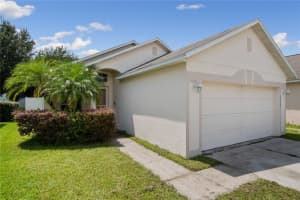 2660 WHISPERING TRAILS DRIVE, WINTER HAVEN, FL 33884 Sold 03/07/23