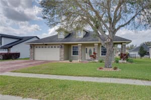 127 BENTLEY OAKS BOULEVARD, AUBURNDALE, FL 33823 Sold 04/28/23