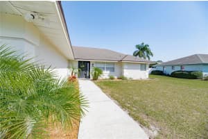 1528 ROBIN HOODS TRAIL, LAKELAND, FL 33809 Sold 04/14/23