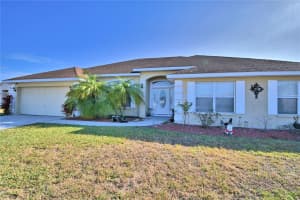 6877 HUNTERS CROSSING BOULEVARD, LAKELAND, FL 33809 Sold 08/16/23