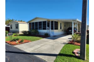 132 JANA CIRCLE, AUBURNDALE, FL 33823 Sold 03/31/23