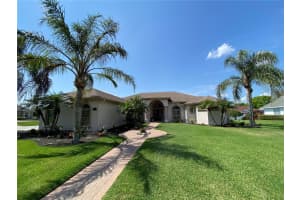 934 ASHTON OAKS CIRCLE, LAKELAND, FL 33813 Sold 03/31/23