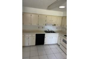 1103 DOSSEYWOOD LANE, LAKELAND, FL 33811 Sold 04/19/23