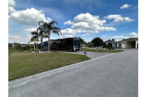 569 HOMECOMING WAY, POLK CITY, FL 33868 Sold 02/28/25
