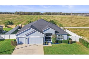 161 Viola Dr Auburndale, FL 33823 Sold 05/12/23
