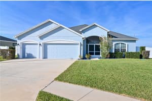161 Viola Dr Auburndale, FL 33823 Sold 05/12/23