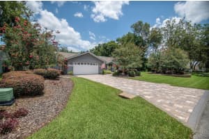 1602 SIR HENRYS TRAIL, LAKELAND, FL 33809 Sold 03/30/23