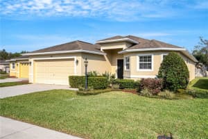 6215 SILVER LEAF LANE, LAKELAND, FL 33813 Sold 04/27/23