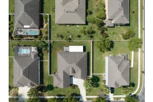 161 MAGNETA LOOP, AUBURNDALE, FL 33823 Sold 05/10/23