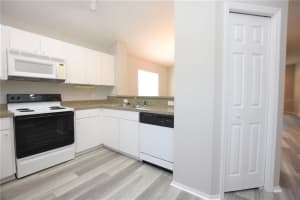 2118 DEERFIELD DRIVE, LAKELAND, FL 33813 Sold 04/03/23