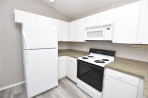 2118 DEERFIELD DRIVE, LAKELAND, FL 33813 Sold 04/03/23