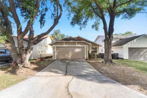 1415 PERSIMMON WAY, LAKELAND, FL 33811 Sold 05/23/23