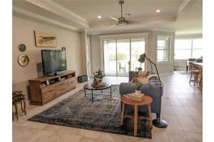 7954 LAKE JAMES BOULEVARD, LAKELAND, FL 33810 Sold 04/11/23