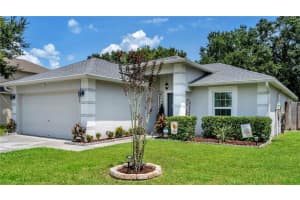 7795 COUNTRY CHASE AVENUE, LAKELAND, FL 33810 Sold 05/31/23