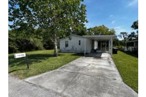 522 Lazy Lake Dr E Lakeland, FL 33801 Sold 04/17/23